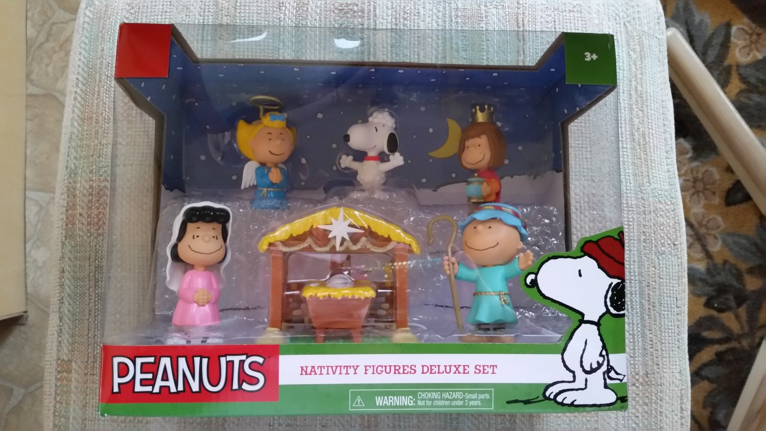 Peanuts Nativity Deluxe Figure Set Charlie Brown, Snoopy, Sally, Lucy