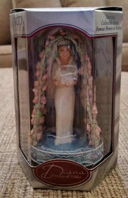 Carlton Cards 10th Anniversary Heirloom Collection Princess Diana of Wales Ornament!