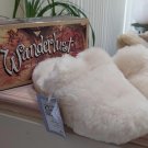 Vintage WANDERLUST Ladies Closed Toe Ice White 100% Shearling Slippers - Size M (6.5 to 7.5) - NIB!