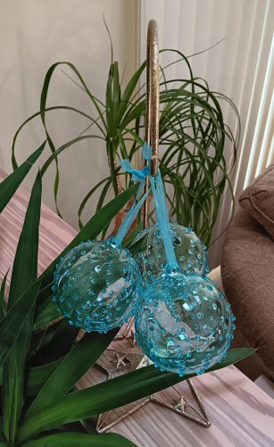 TOMMY BAHAMA Set of 3 Teal Hand Blown Glass Ornaments Orbs -  New in Box!