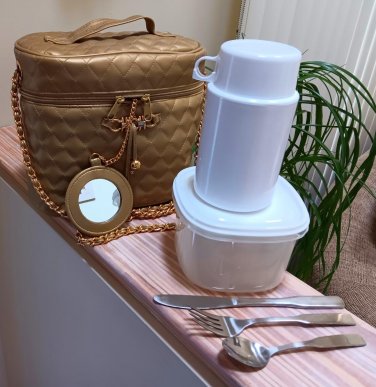 Vogue Gold Thermal Lunch Bag w Metal Utensils, Thermos, Container, Mirror by T.L. Lusso