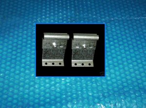 GARAGE  DOOR TOP  ROLLER FIXTURE      stk#(221)