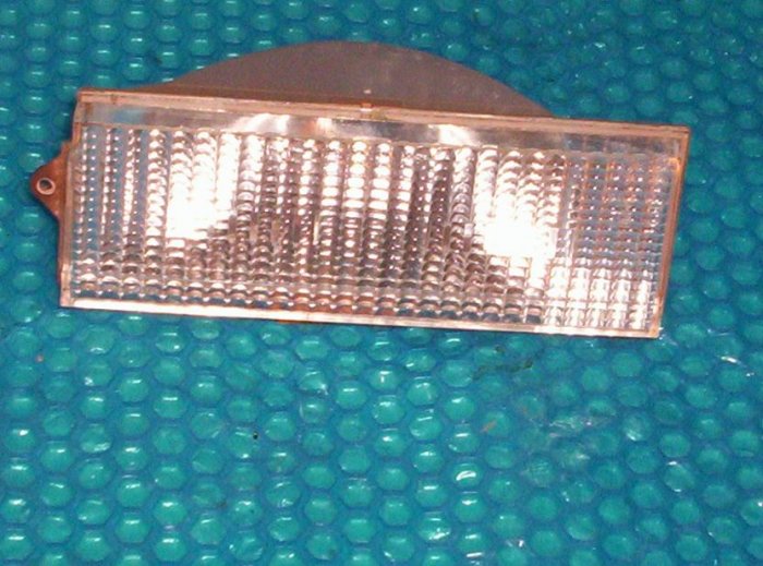Jeep Cherokee xj front pass. side turn signal 56000098 stk(793)