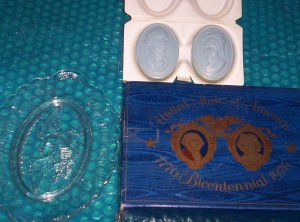 Avon 1776 Bicentennial 1976 plate    stk#(772)