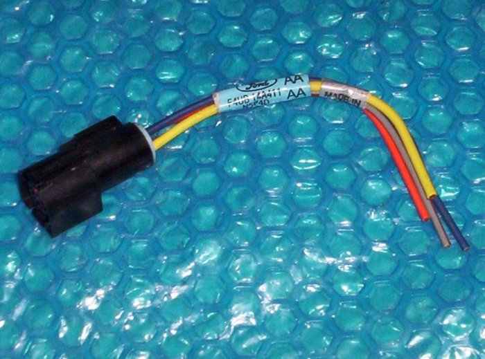 FORD Wire harness PLUG F4UB 14A411 AA N5P4D (274)