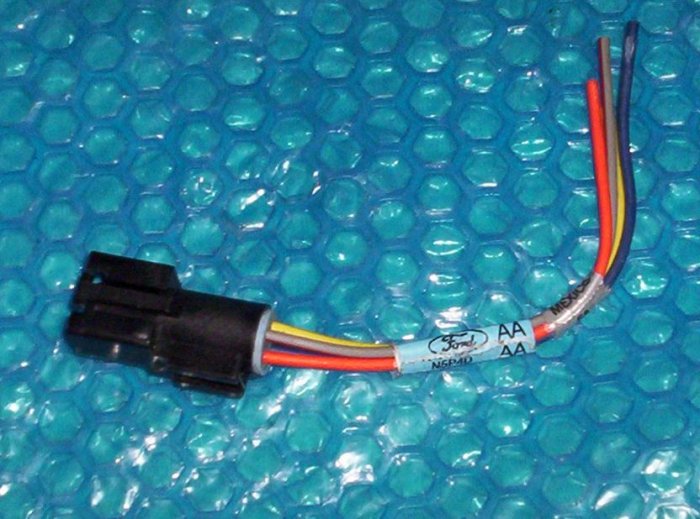 FORD Wire harness PLUG F4UB 14A411 AA N5P4D (274)