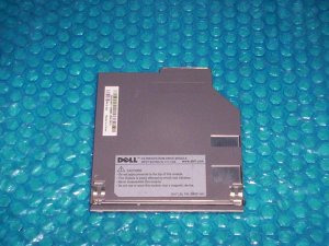 Dell DVD-ROM   8W007-A01 24x CD-RW/8x Notebook IDE Drive  stk#(679)