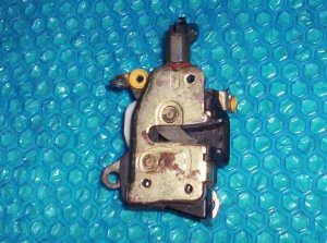 FORD WINDSTAR DOOR Latch 1998 RH stk#(1643)