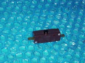 GE Dishwasher, Interlock switch  WD21X557, A365A-Y stk#(1868)