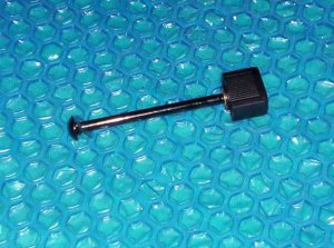 Black&Decker (BDCS1806) Depth adjustment screw & knob #5148558-01   stk#(2564)