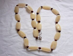 Lucite & Beads 32" Long Necklace Excellent Condition