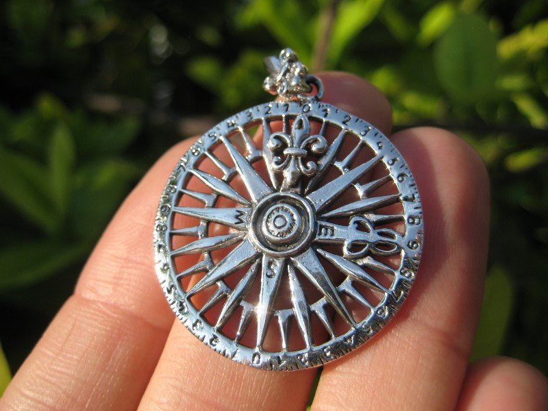 925 Silver compass pendant necklace Thailand jewelry art