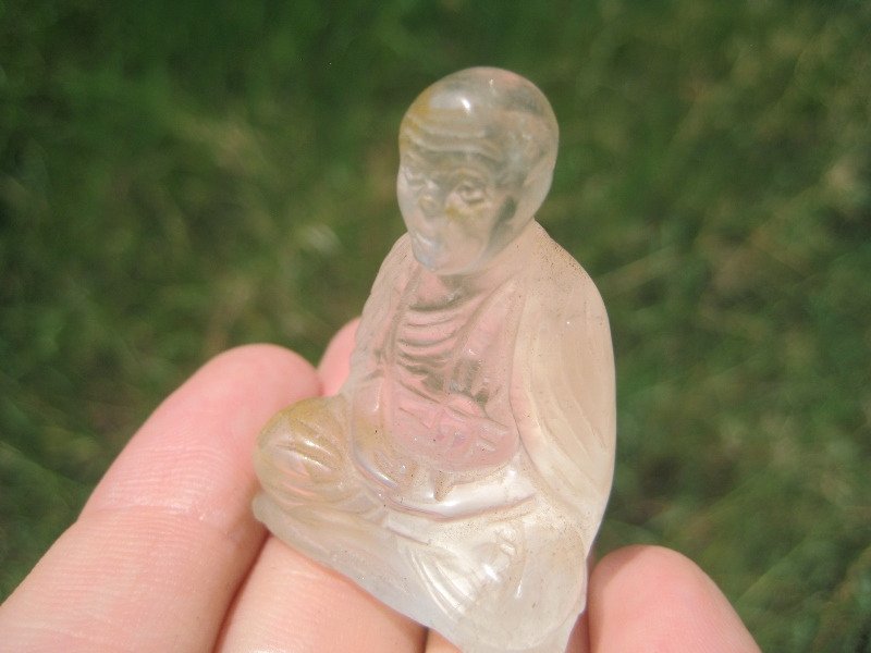 Natural Quartz Stone Crystal Monk Buddhist Thailand art A6