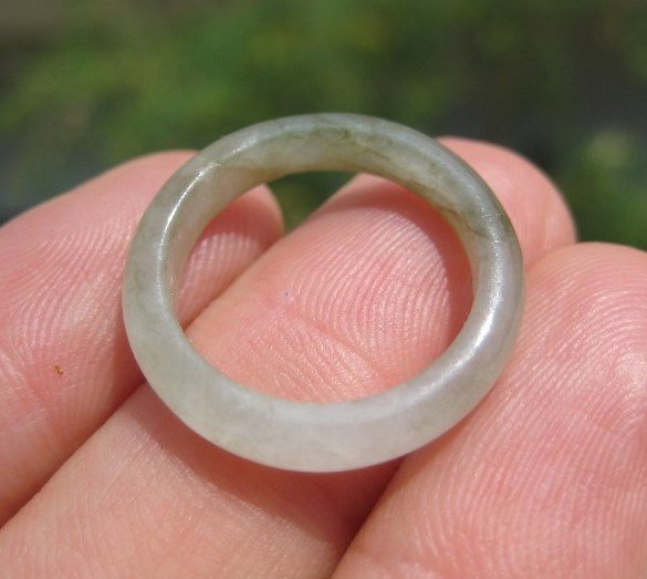 Natural green Jade ring Thailand jewelry stone mineral art size 6.75 A52
