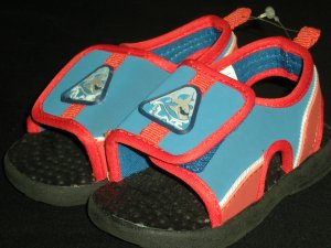 THE CHILDREN'S PLACE SHARK SANDALS SZINFANT 4-5