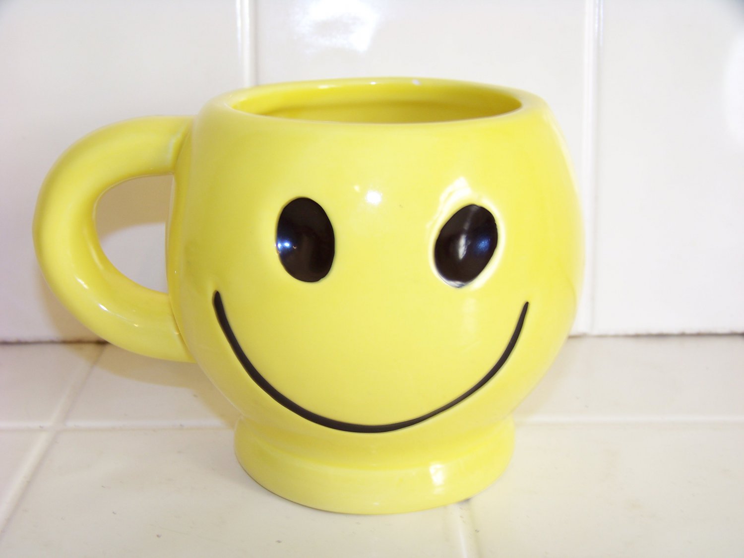 Smiley face mug coffee cup yellow black hippie cup hippy mug