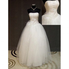 Ball Gown Strapless Floor-length Satin Tulle Ball Gown Wedding Dress