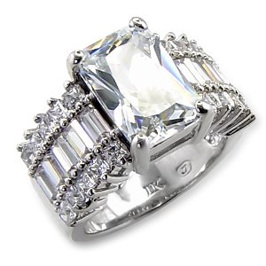 Sparking Diamond Ring