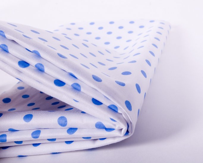 7mm blue dots in white//cotton