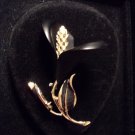 Vintage BLACK GOLD CALLA LILY BROACH PIN Womens 3 Inches In Length Medium