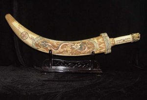 Nice Old Bone Art Handicraft Lucky Dragon Design Sword