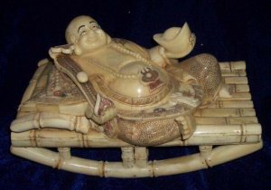 Old Bone Art Handicraft Laughing Mile Buddha Lie chaise longue