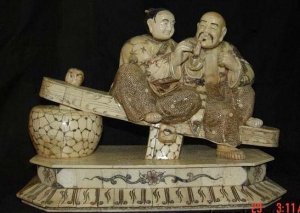 Exquisite Bone Art Handicraft Old blessedness Couple Statue