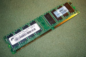 256MB 184p PC2100 CL2.5 8c 32x8 DDR DIMM, Micron, ADI, MT8VDDT3264AG-265B1 Memory Module Stick