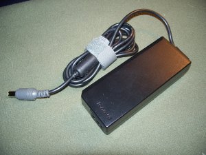 LENOVO ThinkPad 92P1109 NOTEBOOK 90 WATT AC Adapter