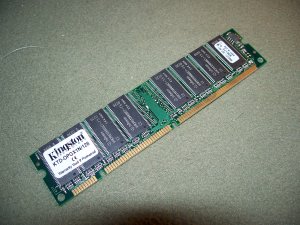 Kingston KTD OPGX1N 128 128MB SDRAM Non parity 168 pin DIMM