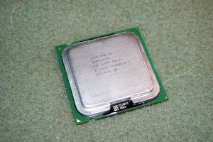 SL8PP INTEL PENTIUM-4 521 2.8GHZ 1MB L2 CACHE 800MHZ SOCKET 90NM HYPER-THREADING PROCESSOR