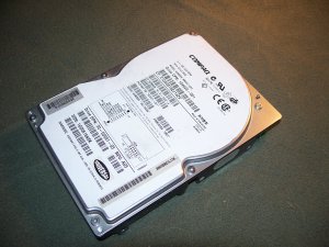 HP-Compaq Genuine BB00911CA0 9 GB 7200 RPM SCSI 80 Pin Ultra 2 Hot Plug Hard Drive