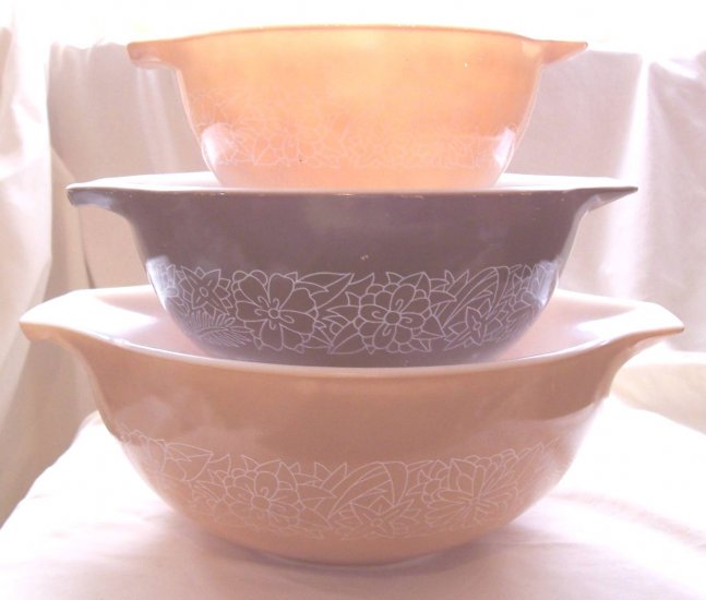 VINTAGE PYREX WOODLAND BROWN 3 THREE MIXING BOWLS SET PRINCESS TAB TABBED