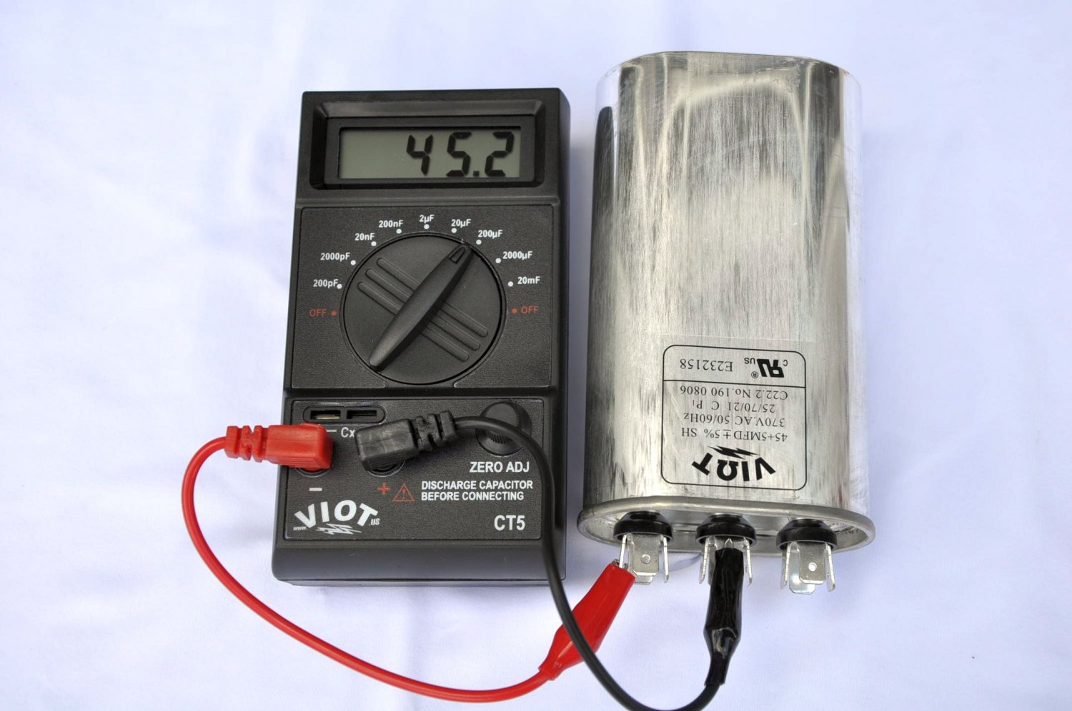 Portable Digital Capacitor TesterWide range pF to 20 mF