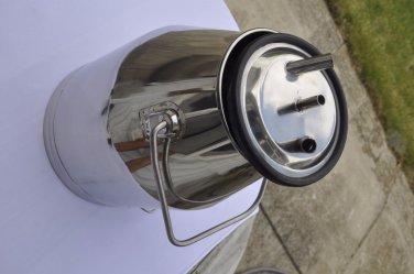Milker: Stainless Steel Milker Bucket Pail Jug 25 Liter w/Lid and Liner+Pulsator