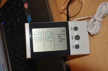 Indoor/Outdoor Digital Thermometer Aquarium/Wine Cooler Hygrometer 3Sensors New