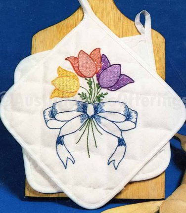 SPRING TULIP BOUQUET POT HOLDER PAIR STAMPED FOR EMBROIDERY STOCK