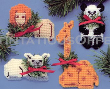 RARE CHRISTMAS ANIMALS ORNAMENTS SET  KIT PLASTIC NEEDLEPOINT KIT