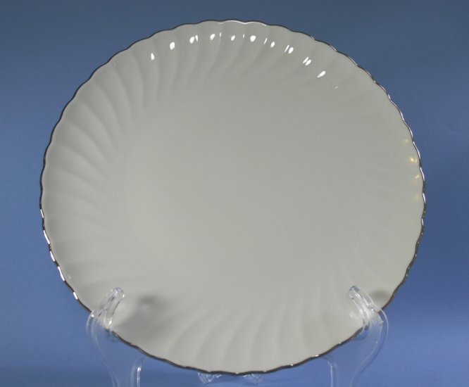 Syracuse Wedding Ring Dinner Plate