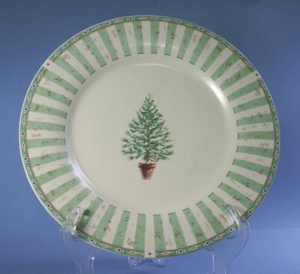 Pfaltzgraff Naturewood Holiday Dinner Plate