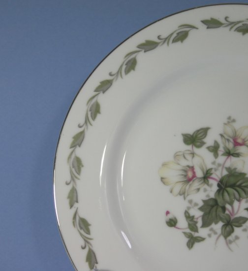 Flair Fine China IRENE 4149 7" Salad Plates