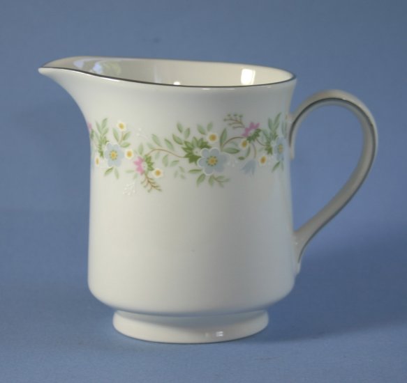 Johann Haviland (Bavaria) Forever Spring Creamer