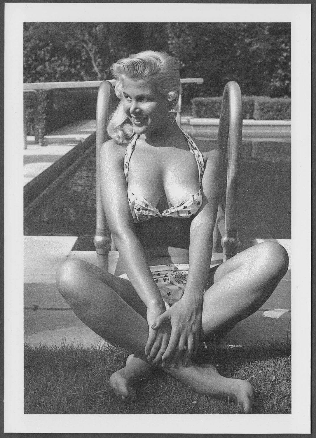 Here's A Great 5 X 7 Reprint Photograph Of BLONDE BABE GLORIA PALL. 
