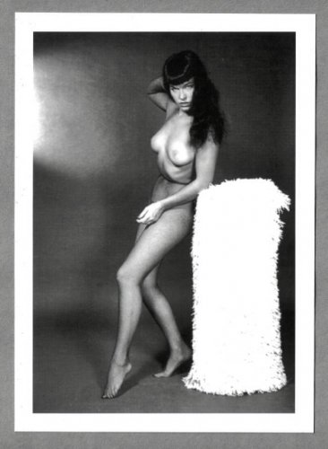 BETTY PAGE TOTALLY NUDE BREASTS HAIRY PUSSY NEW REPRINT 5X7  #596