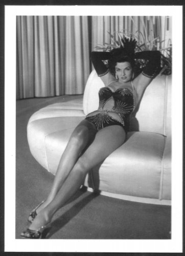ACTRESS JANE RUSSELL BIG BOSOMY BOOBS COSTUME POSE 5X7 REPRINT MM-0095