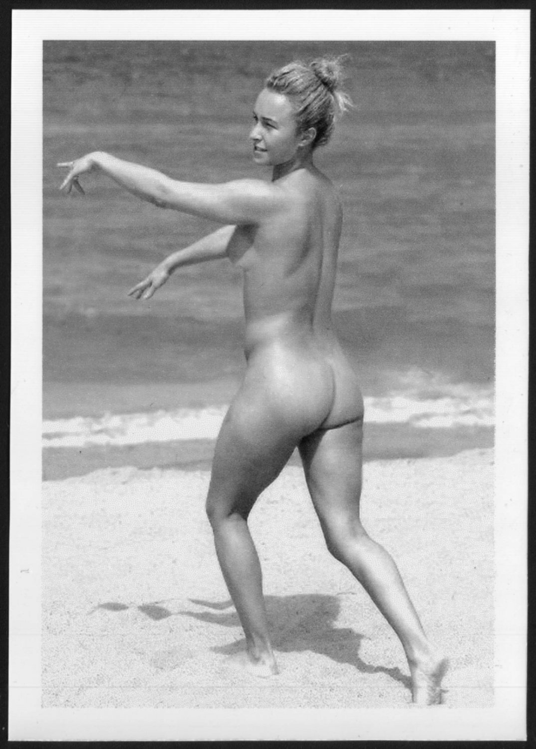 ACTRESS HAYDEN PANETTIERE TOTALLY NUDE BIG BREASTS BOOTY POSE 5X7 REPRINT #6