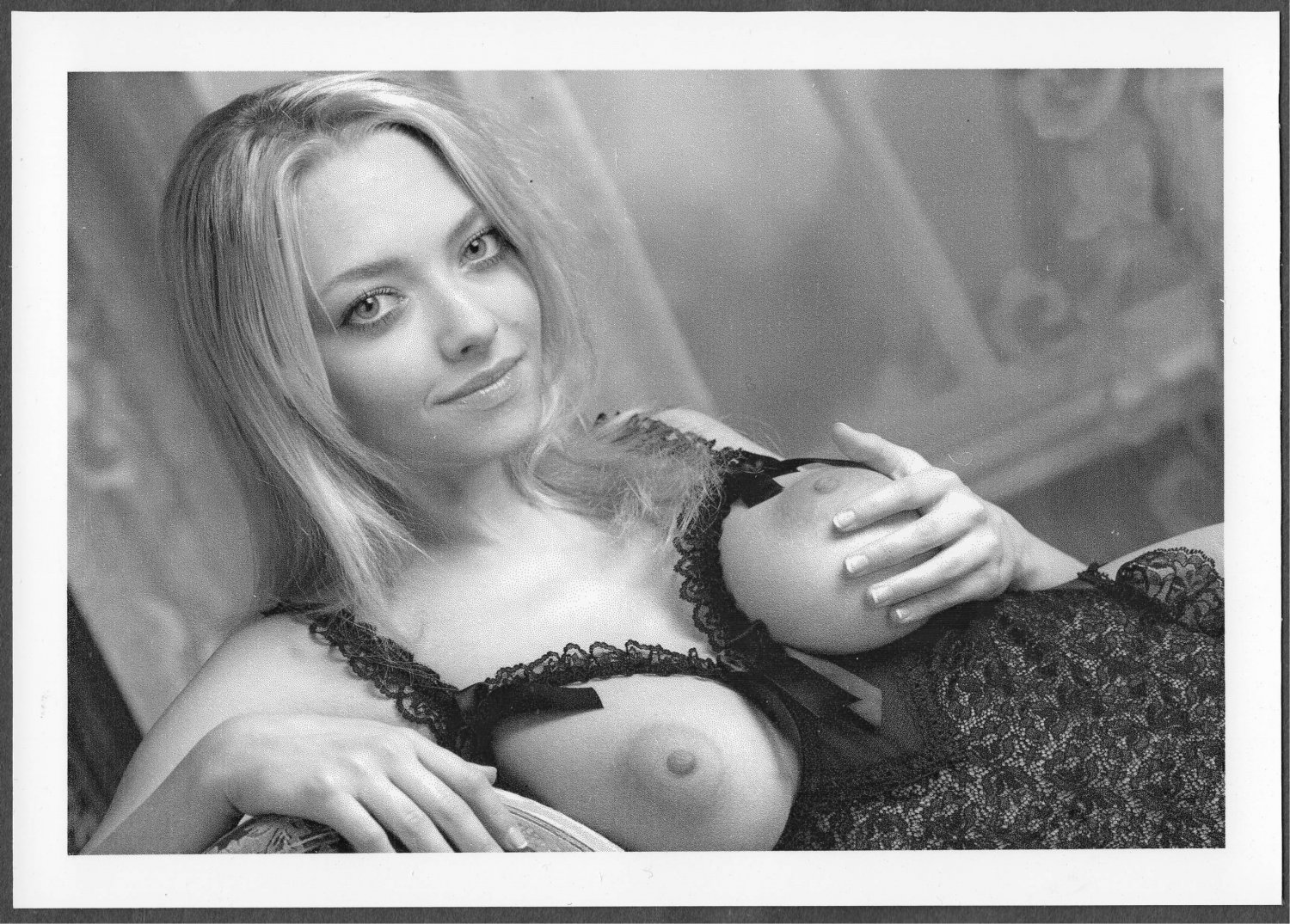 ACTRESS AMANDA SEYFRIED TOPLESS NUDE BIG LARGE BREASTS 5X7 REPRINT #2