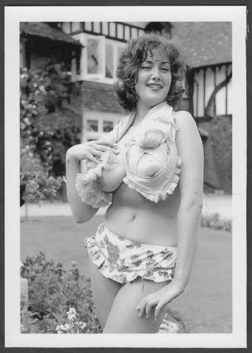 ANN AUSTIN TOPLESS NUDE HUGE HEAVY HANGING BOOBS 5X7 REPRINT #166