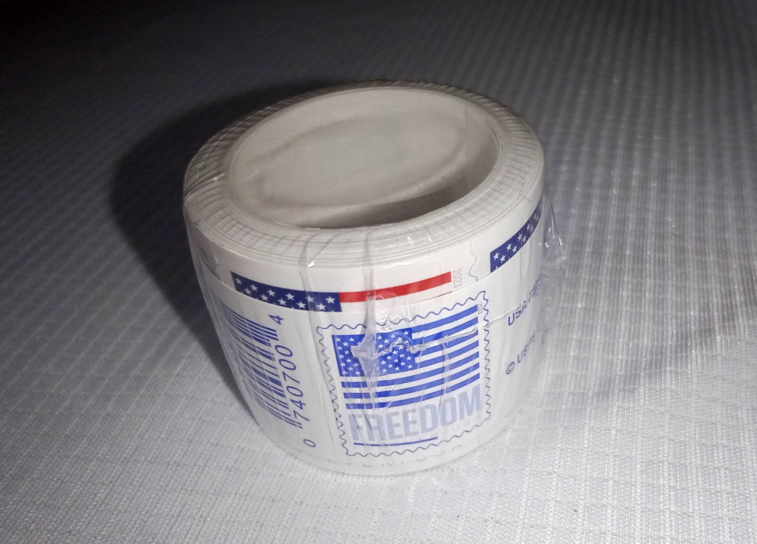 ONE ROLL OF 100 FOREVER STAMPS 2023 FLAG SEALED ROLL COIL MINT NEVER HINGED