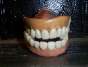 Circa 1920s Authentic False Teeth-Very Strange Artifact!